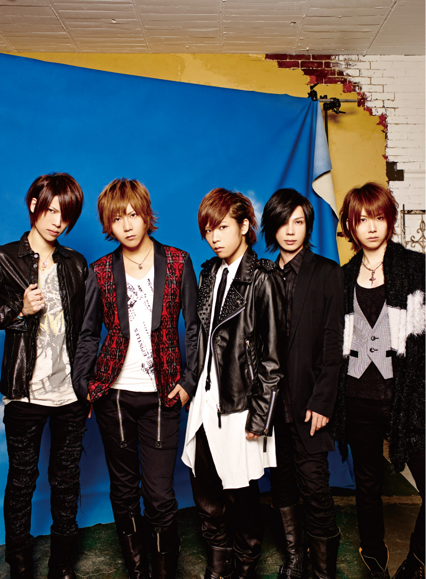 ニコニコ動画発の人気ユニット√5(ルート・ファイブ)とカラオケで共演