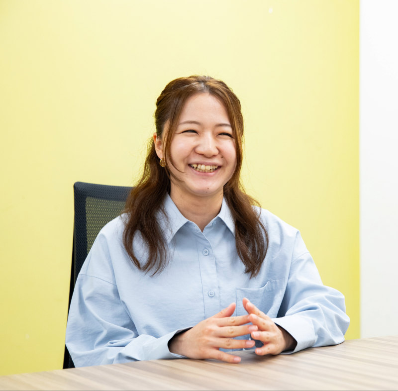 single interview top img